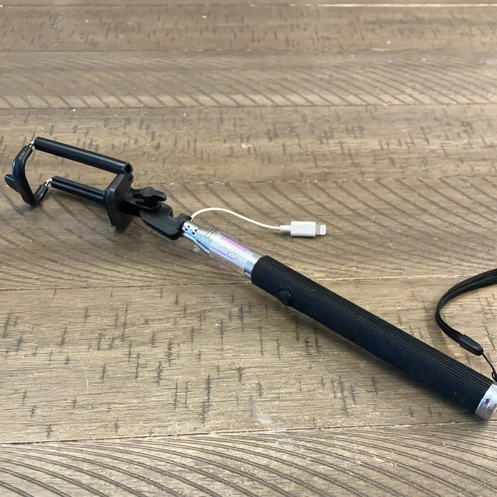Black and Silver Selfie Stick